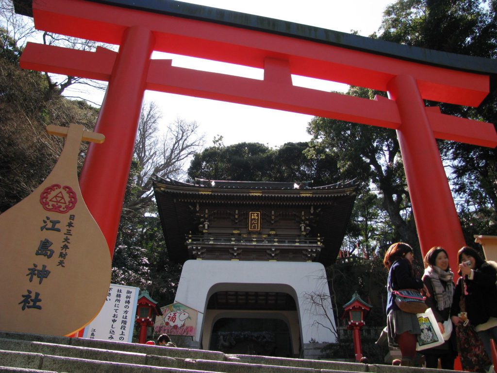 メジャーだからこそ要注意 カップルで行ってはいけない神社やお堂って 電話占いシエロ 初指名10分無料 口コミが話題の恋愛 復縁へ導く占い師在籍